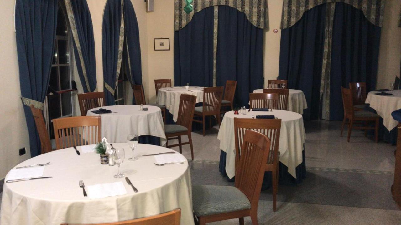 Hotel Lario Mezzegra Exterior foto